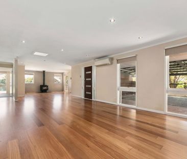 3 Bed, 2 Bath Family home in Sought after Quiet Langwarrin Location - Photo 1