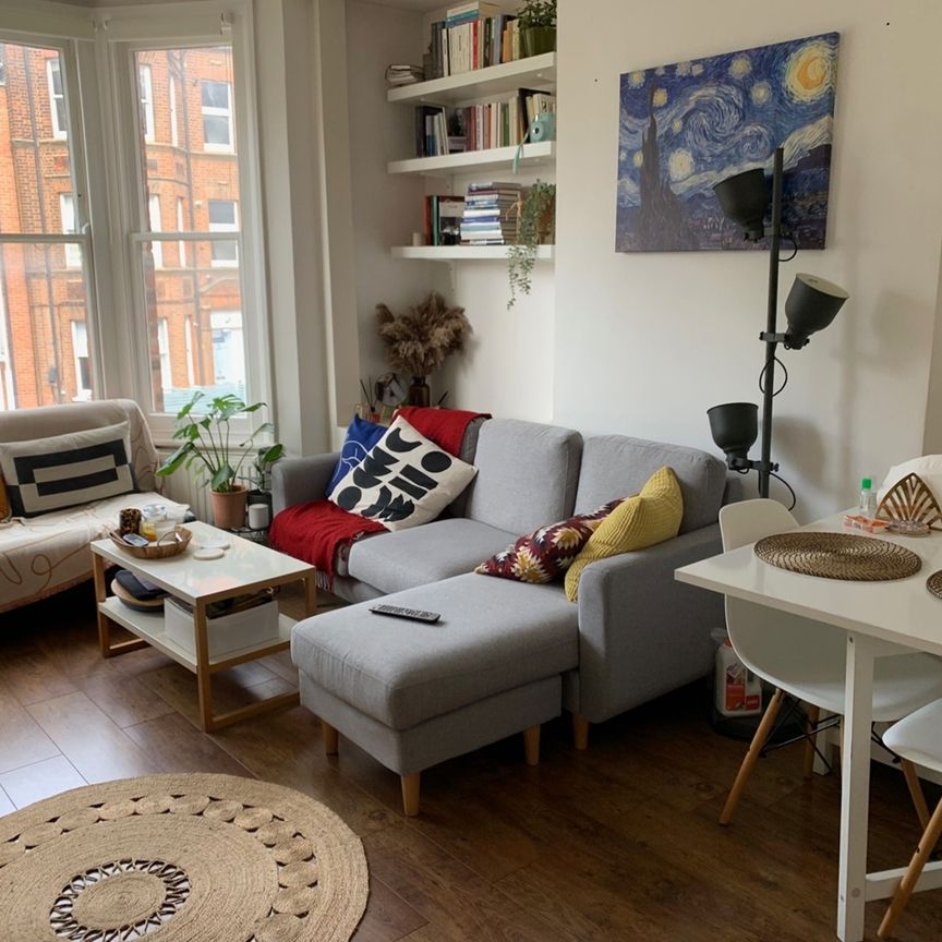 2 Bed Flat, Lithos Road, NW3 - Photo 1