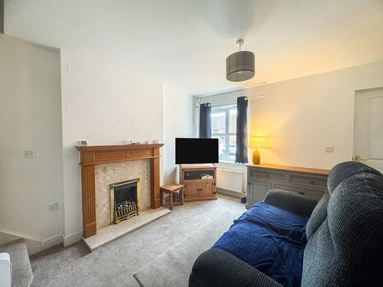 2 bedroom semi-detached house to rent - Photo 1