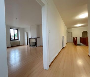 For rent – Magnificent 7.5 room village house – 260 m² – Heated swi... - Foto 1