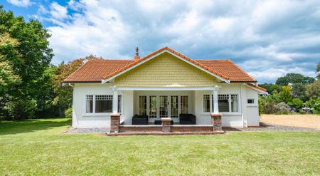 Modernised character home on Island Road - Photo 3