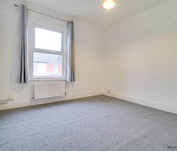 2 bedroom property to rent in Reading - Photo 4