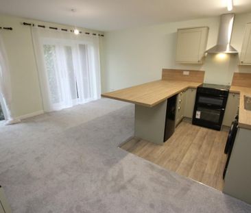 2 bedroom terraced house to rent - Photo 3