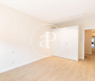 Flat for rent in Turó Park - Photo 2
