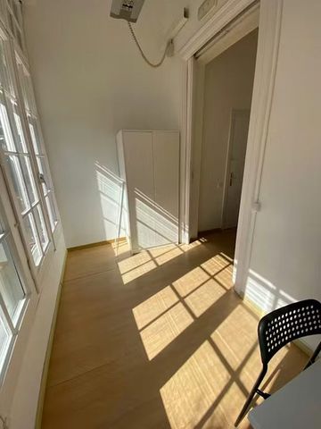 Carrer de Casp, Barcelona, Catalonia 08010 - Photo 2