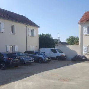 Location Appartement 2 pièces 47 m2 à Fontenay-Trésigny - Photo 2