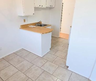 Grand logement rénové, 4 1/2 à Candiac sur le chemin Haendel, libre... - Photo 1