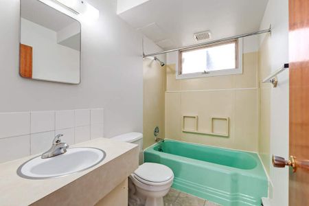 Renovated Suite - 1 Bedroom - Photo 3