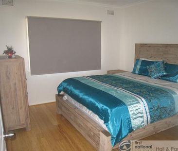 12 Rosemont Court, Dandenong North - Photo 2