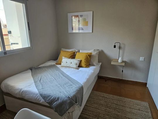 Carrer de Jaca, Valencia, Valencian Community 46010 - Photo 1