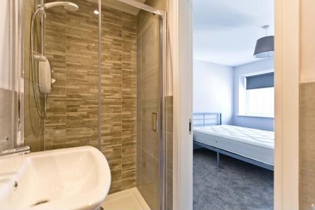 2 bedroom private hall to rent - Photo 5