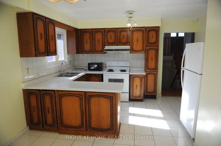 For Lease - 1618 Corkstone Glade Unit# Upper, Mississauga, Ontario - Photo 4