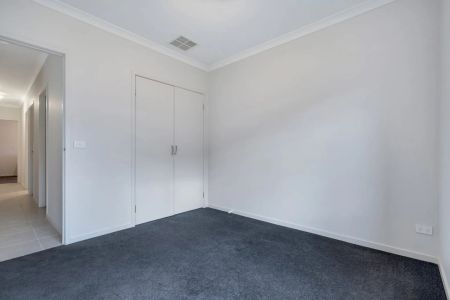 Spacious Family Home in Prime Kalkallo Location - Photo 3