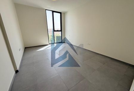 Spacious 2BR in Green Community of Sharjah - Photo 3