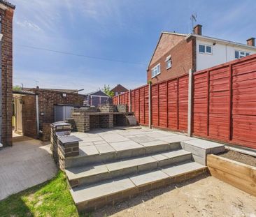 3 bedroom semi-detached house to rent - Photo 2