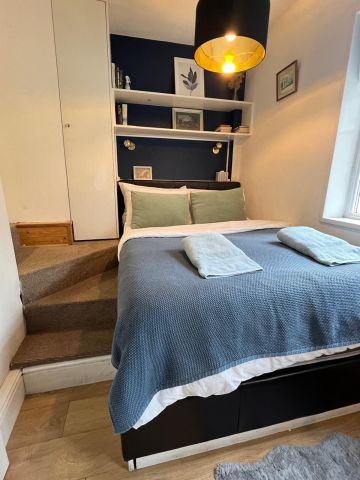 Studio Flat, Charleville Road, W14 - Photo 3