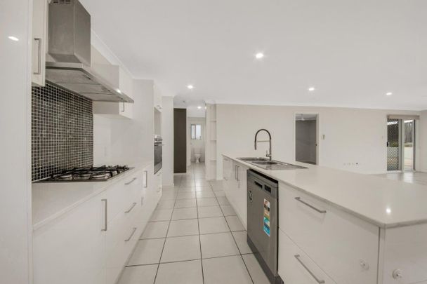 17 Sundowner Road - Photo 1