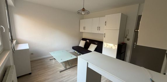 Location Appartement 1 pièce 17m² CHALON SUR SAONE 71100 - Photo 2