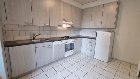 Helle 3.5-ZWG mit grossem Balkon & gemütlicher Wohnküche - Foto 3