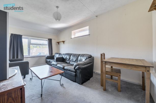 7 bedroom semi-detached house to rent - Photo 1