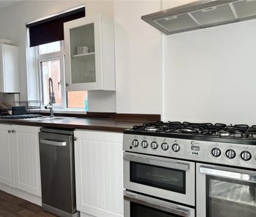 3 bedroom semi-detached house to rent - Photo 6