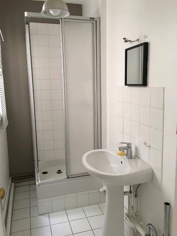 Location Appartement 2 pièces 47m² PARIS 4ème - Photo 3