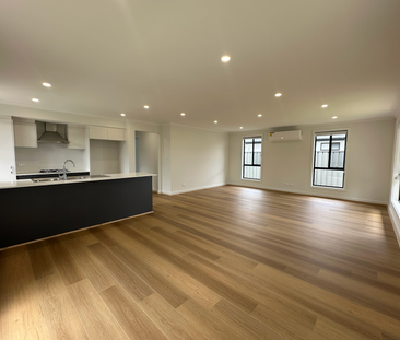 21 Michelino Street, Munno Para Downs SA 5115 - House For Rent | Do... - Photo 1