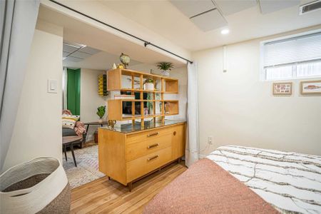 For Lease - 7 Colfax Street Unit# Lower, Toronto, Ontario - Photo 5