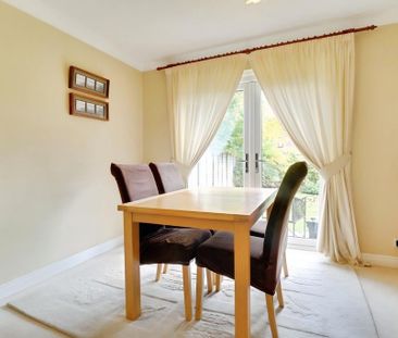 4 bedroom detached house to rent - Photo 3