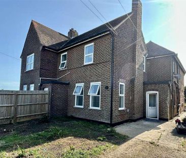 Brambletye, Birchington, CT7 - Photo 1