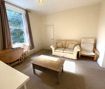 St Thomas Hill, Canterbury, CT2 - Photo 2