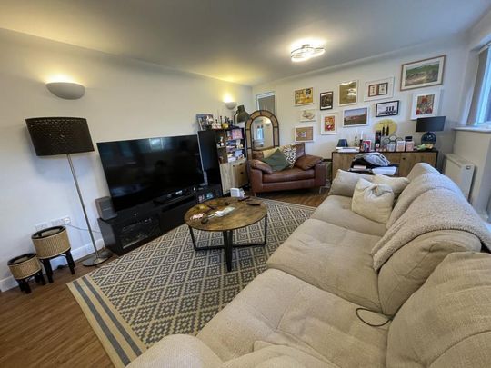 3 bedroom terraced house to rent - Photo 1