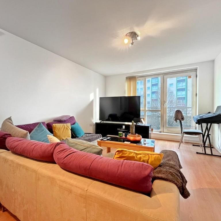 1 bedroom flat to rent - Photo 1