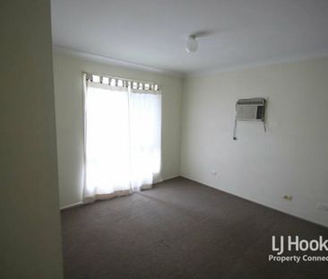 Low-set 3 Bedroom Family Home in Kallangur - Photo 3