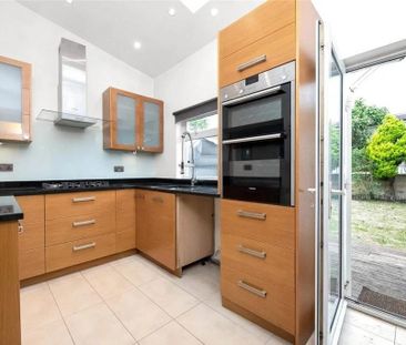 3 bedroom terraced house to rent - Photo 3