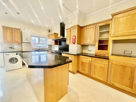 Ambleside Gardens, Ilford, IG4, Property for rent - Photo 3