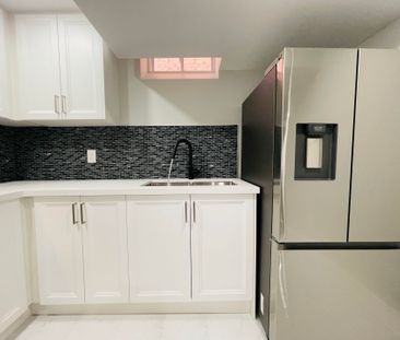 For Lease - 137 Bothwell Crescent Unit# Basment, Newmarket, Ontario - Photo 6