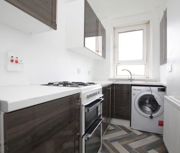 Ashgill Road, Parkhouse, Glasgow - Photo 6