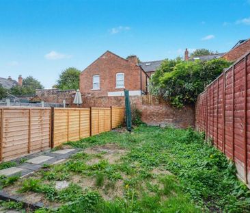 2 bedroom terraced house to rent - Photo 3