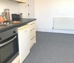 Bedsit, Dewsbury Road, LS11 - Photo 5