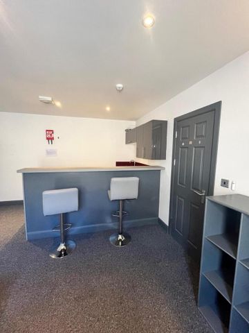 1 bedroom flat to rent - Photo 2