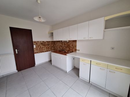 Location Maison 5 pièces 96m² L ISLE D ESPAGNAC 16340 - Photo 3