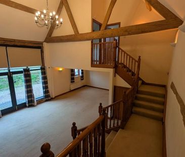 4 bedroom detached house to rent - Photo 2