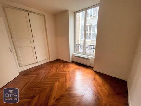 Location Appartement 2 pièces 31m² ISSOIRE 63500 - Photo 4