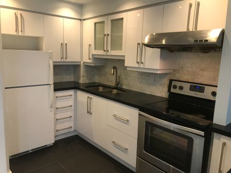 For Lease - 40 Scollard Street Unit# 1601, Toronto, Ontario - Photo 5