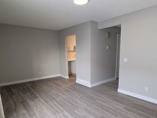 38 - 2727 Rundleson Road Northeast, Calgary - Photo 1