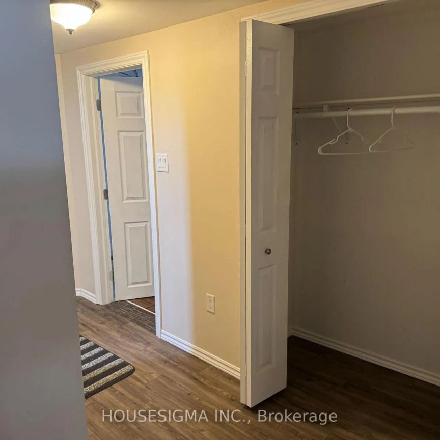 1357 SHARBOT - BASEMENT STREET - Photo 1