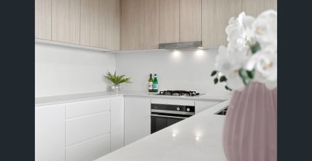 Sleek Apartment with Skyline Views - Photo 2