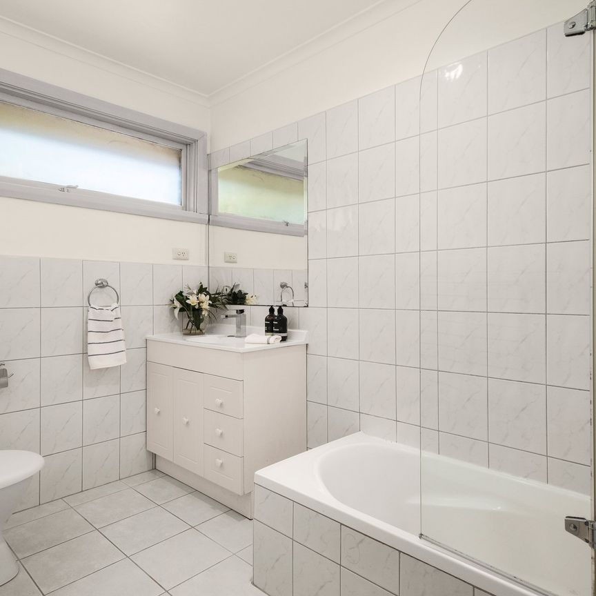 Spacious 4 Bedroom + Study Family Home in Prime Keysborough Location - Photo 1