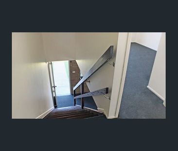 Conveniently Located 2 Bedroom Unit - Photo 6